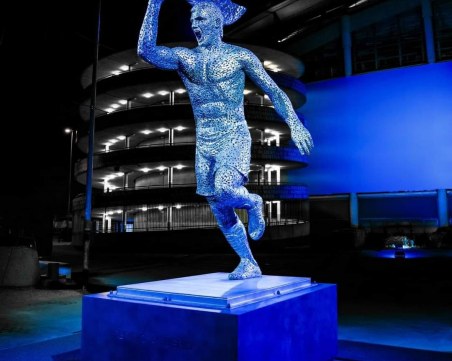 Манчестър Сити направи статуя на Агуеро