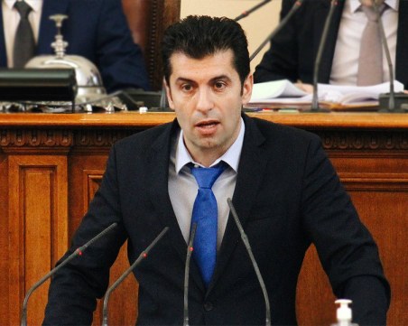 Петков: Азерският газ ще бъде доставян преди финализирането на връзката с Гърция