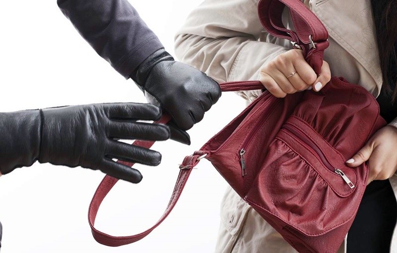8-годишен пазарджиклия е заловен за кражба от дамска чанта