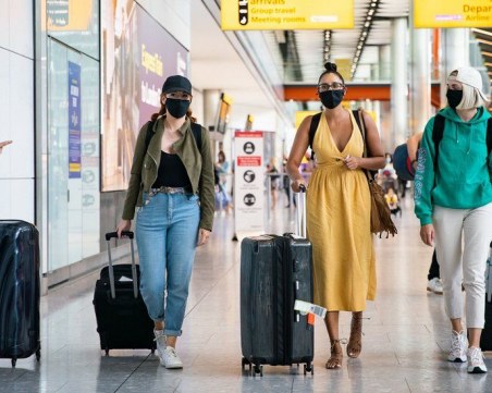 Без маски на европейските летища от днес