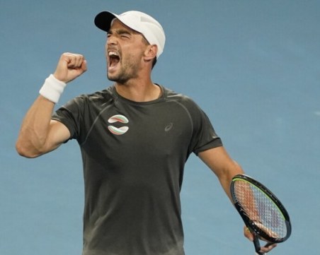 Димитър Кузманов започна с победа в квалификациите на Ролан Гарос