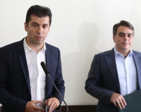 Правителството обяви компенсациите и антикризисните мерки за май