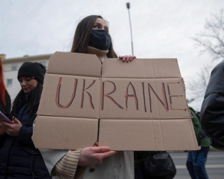 Правителството одобри средства за справяне с миграционната криза, породена от войната в Украйна