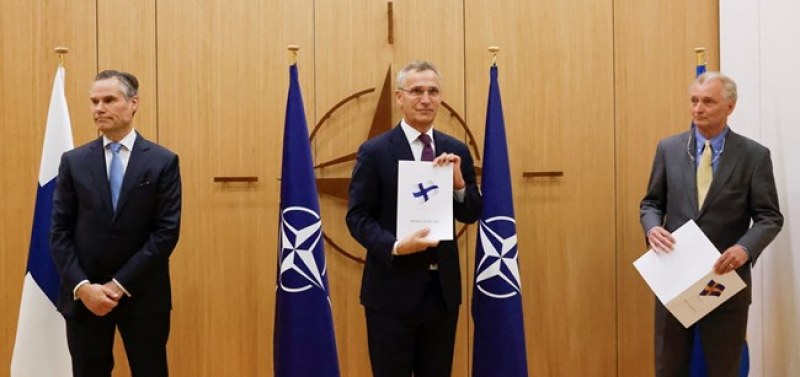 Официално: Швеция и Финландия подадоха молби към НАТО
