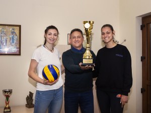 Волейболният отбор на ПУ спечели Националната спортна универсиада