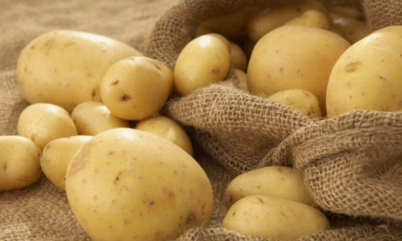Двойно скочи цената на българския картоф