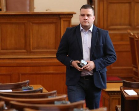 Балабанов с критики към премиера и посещението му в САЩ