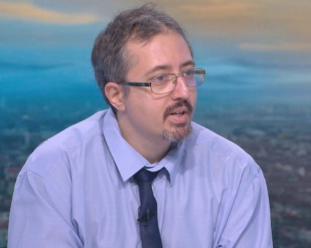 Лъчезар Томов: Инфлацията може да мине и 17% за май, движи се твърде ускоряващо