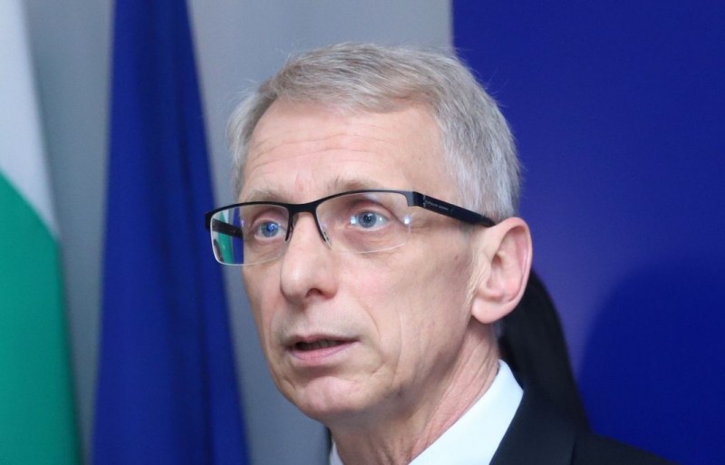 Николай Денков: Готвят се промени в учебното съдържание и докога ще се учи в клас
