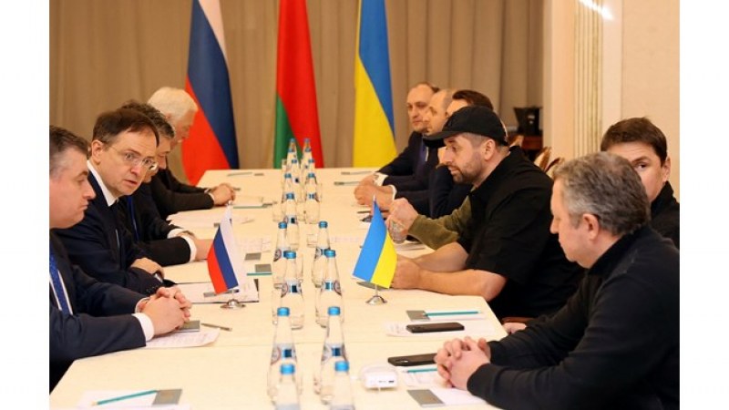Русия е готова за подновяване на мирните преговори с Украйна,
