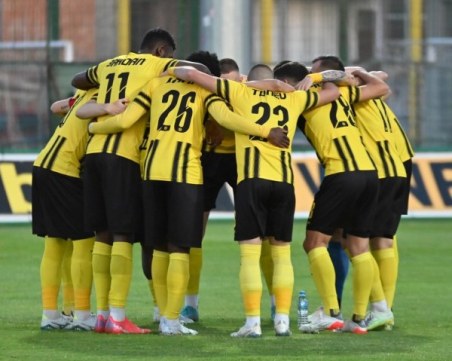 Пак наказаха Ботев, играч на Локомотив аут за два мача