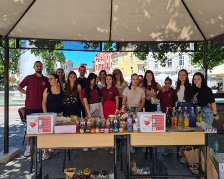 Студенти от МУ-Пловдив събраха над 4600 лв. за благородна кауза