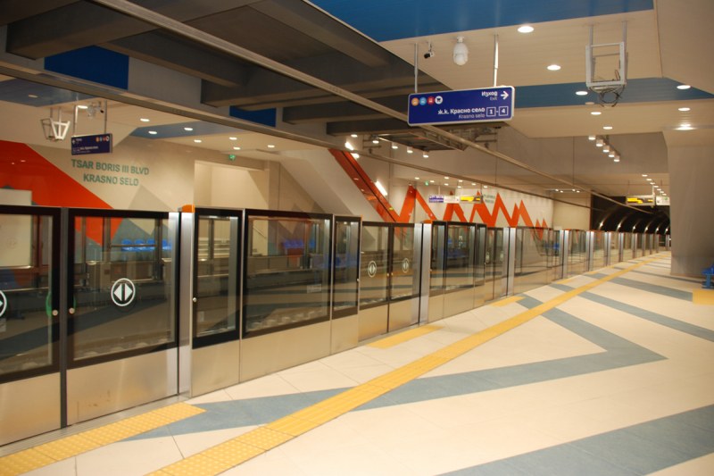 Авария затрудни работата на софийското метро