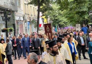 Пловдивчани почетоха един от най светлите празници Деня на светите