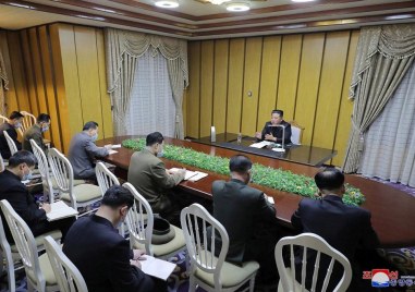 През последното денонощие севернокорейските власти са регистрирали 116 000 души със симптоми