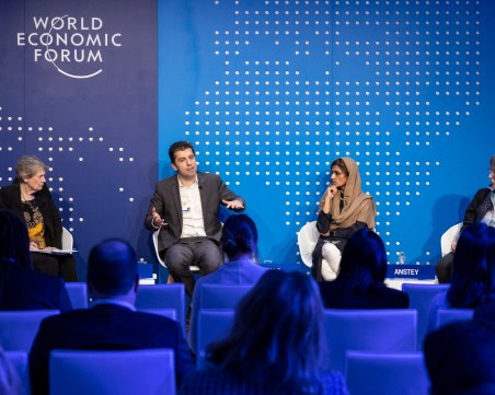 Премиерът Кирил Петков в Давос: Проблемът с чуждите агент е особено актуален в България