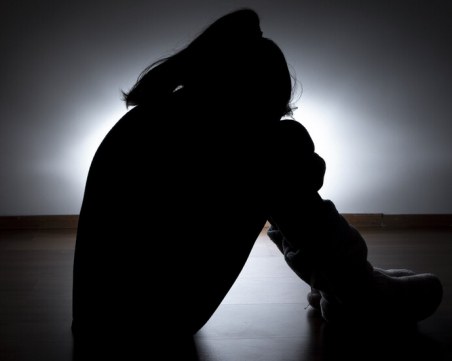 Разследват насилие над 12-годишно момиче в Свиленград