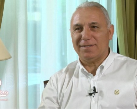 Стоичков кани чужденци в България