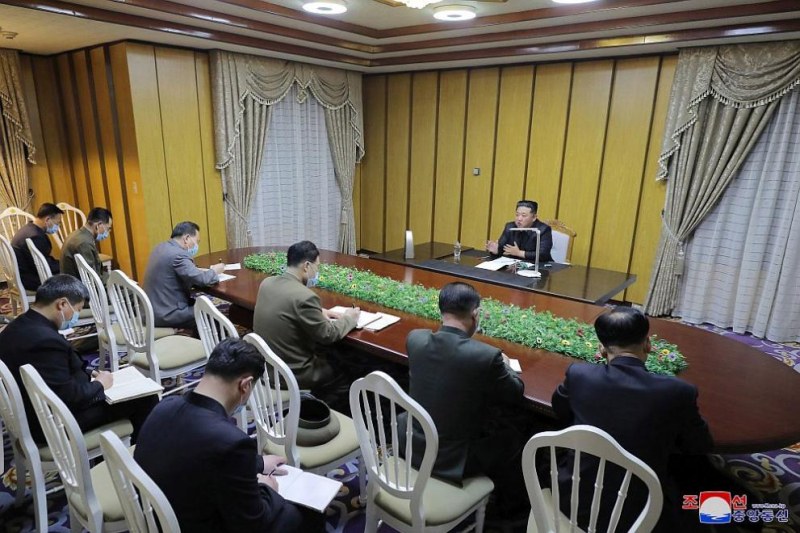 Северна Корея съобщи за близо 116 000 нови случаи на треска