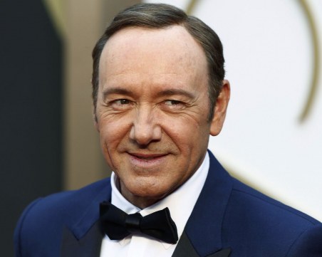 Актьорът Кевин Спейси е обвинен в сексуално насилие