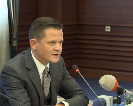 Уволниха шефа на КЗП