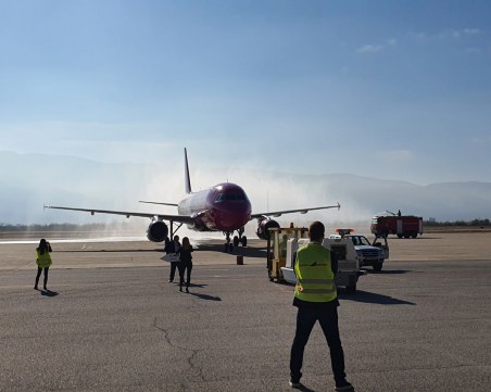 Окончателно! Летище Пловдив остана без перон, присъдиха и новата му част на частника