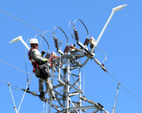 Токът поскъпва с 3,3%, парното - с 40%