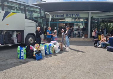 Тече организация по извозване на бежанците от Варна Във влака