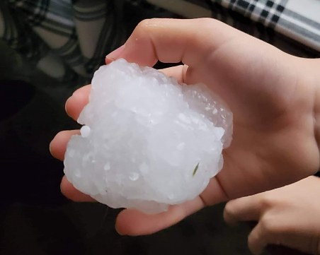 Започват огледи в няколко общини у нас след обилните градушки