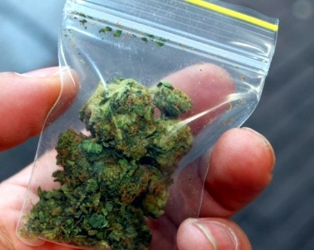 Хванаха 30-годишен мъж с марихуана в Кючука