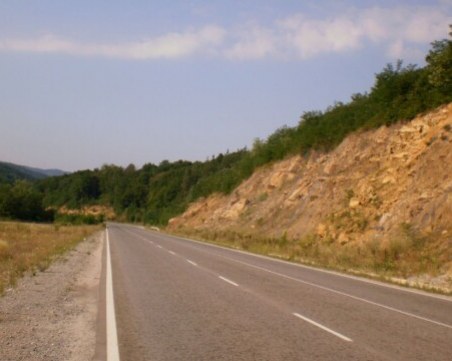 Катастрофа между два тира затвори Прохода на Републиката