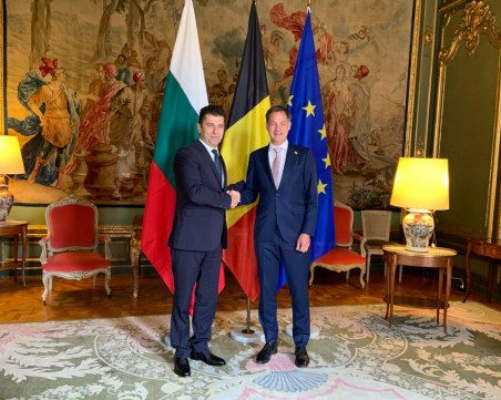 Кирил Петков се срещна с белгийския премиер