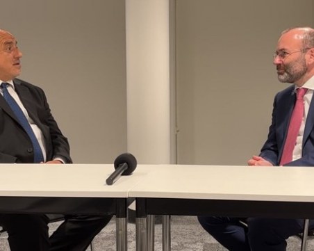 Борисов пред Вебер: Правителството имаше да свърши една работа с бежанците и не я свърши