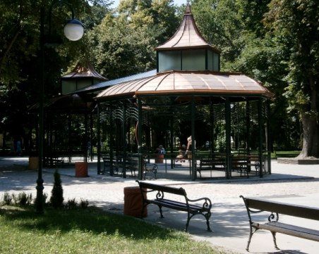 Клоуни и балонно шоу утре в Цар-Симеоновата градина