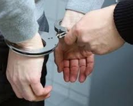 14-годишният сериен крадец от мола изчезна между два разпита