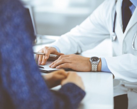 Безплатни профилактични прегледи за учители, преболедували COVID