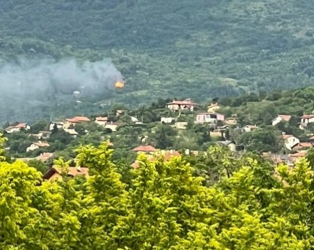 Мълния е причинила пожара над Куклен