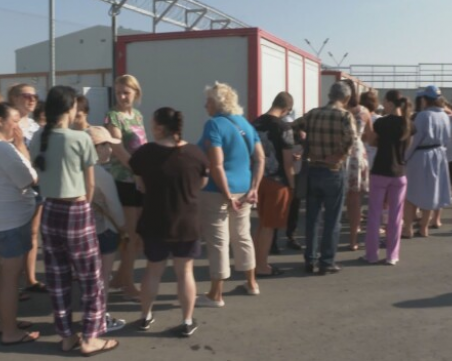 Напрежение в Елхово: Бежанци се оплакаха, че няма вода и храна