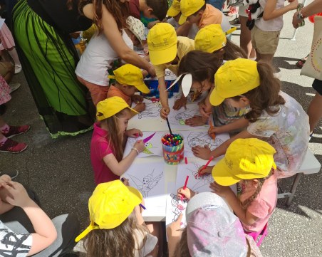 Смях, балони, музика и театър - Пловдив стана детска планета