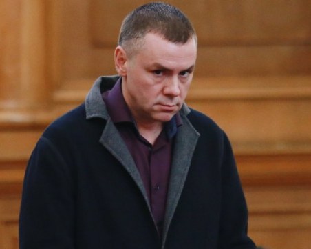 Ицо Хазарта показа среден пръст на депутатите от ГЕРБ