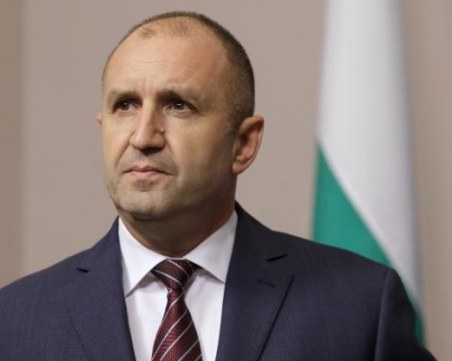 Президентът: Най-важният фактор за развитието на България са хората