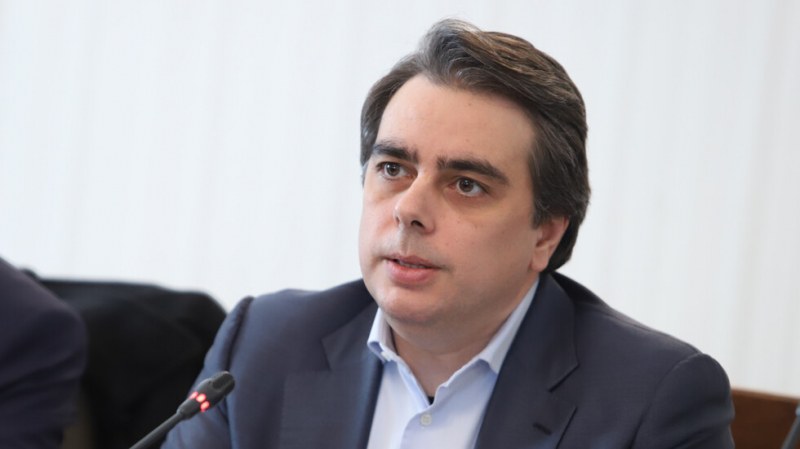 Асен Василев: България няма да подпише нов договор с 