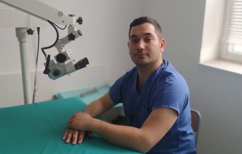 Младите лекари на Пловдив - Д-р Таниел Минков: При дрезгав глас за повече от 2-3 седмици търсете специалист