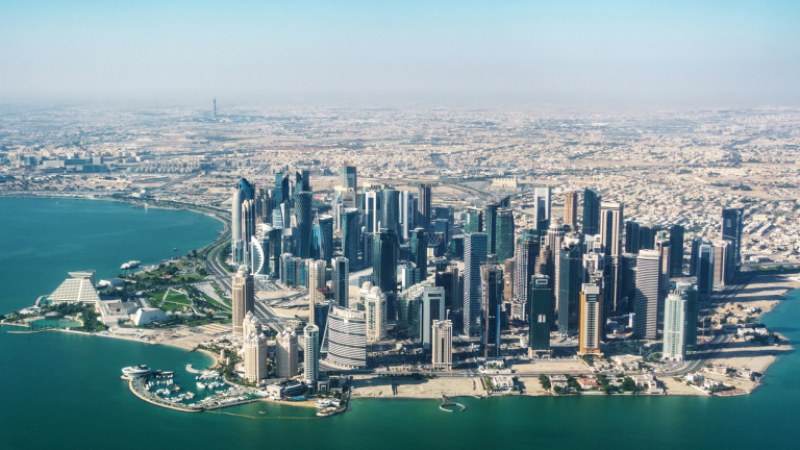 Забраняват работата на открито в Катар
