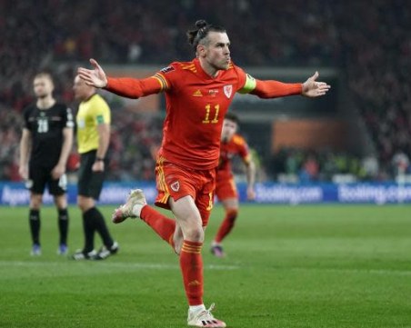 Уелс срази Украйна и се класира за Световното в Катар