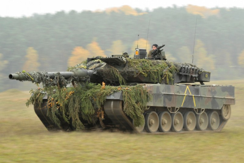 Испания доставя 40 танка 
