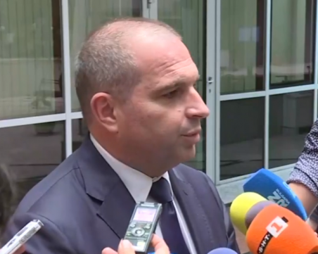 Караджов: Цялата второкласна пътна мрежа ще влезе в обхвата на тол системата