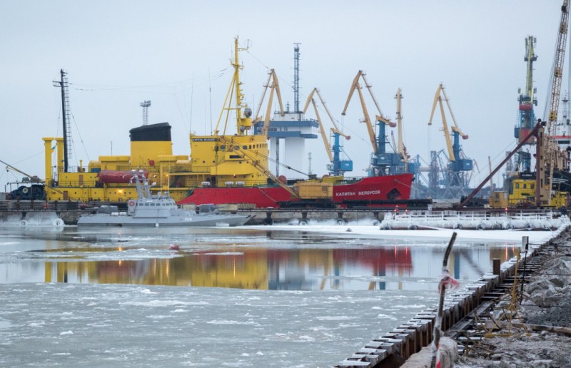 ДНР: Украинската армия унищожи тонове зърно