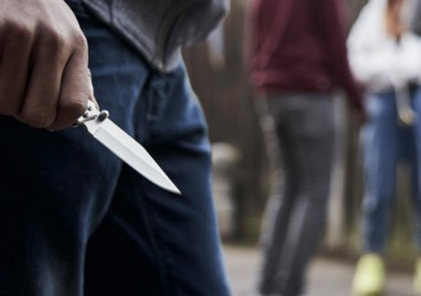Пловдивчанин заплаши с нож съседката си в Пловдив Скандалът възникнал