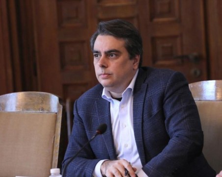 Асен Василев: От политически решения зависи как бизнесът ще се справи с кризата